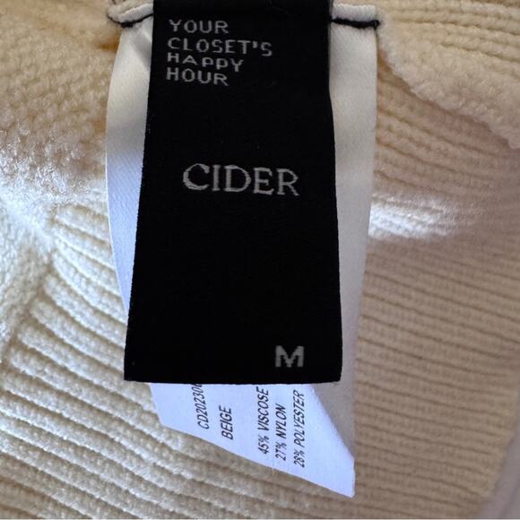 Oversized Cream Floral Grandma Cardigan - Picture 9 of 9